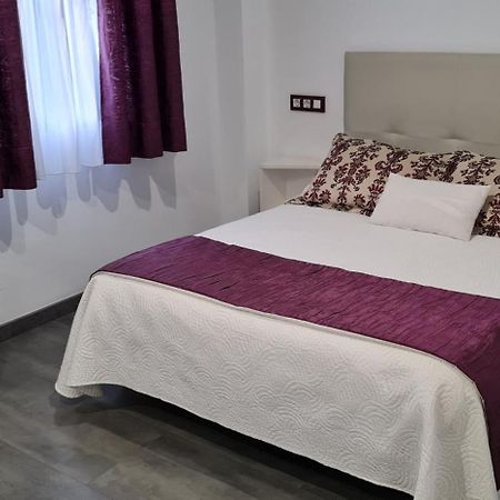 Hostal Oleo Auto Check-In Santander Eksteriør billede
