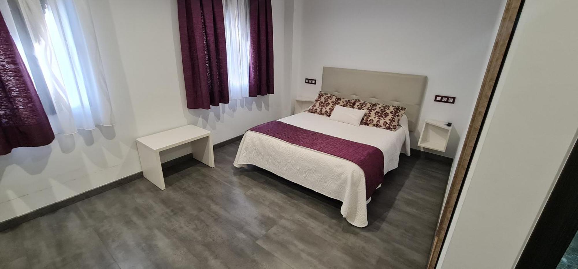 Hostal Oleo Auto Check-In Santander Eksteriør billede