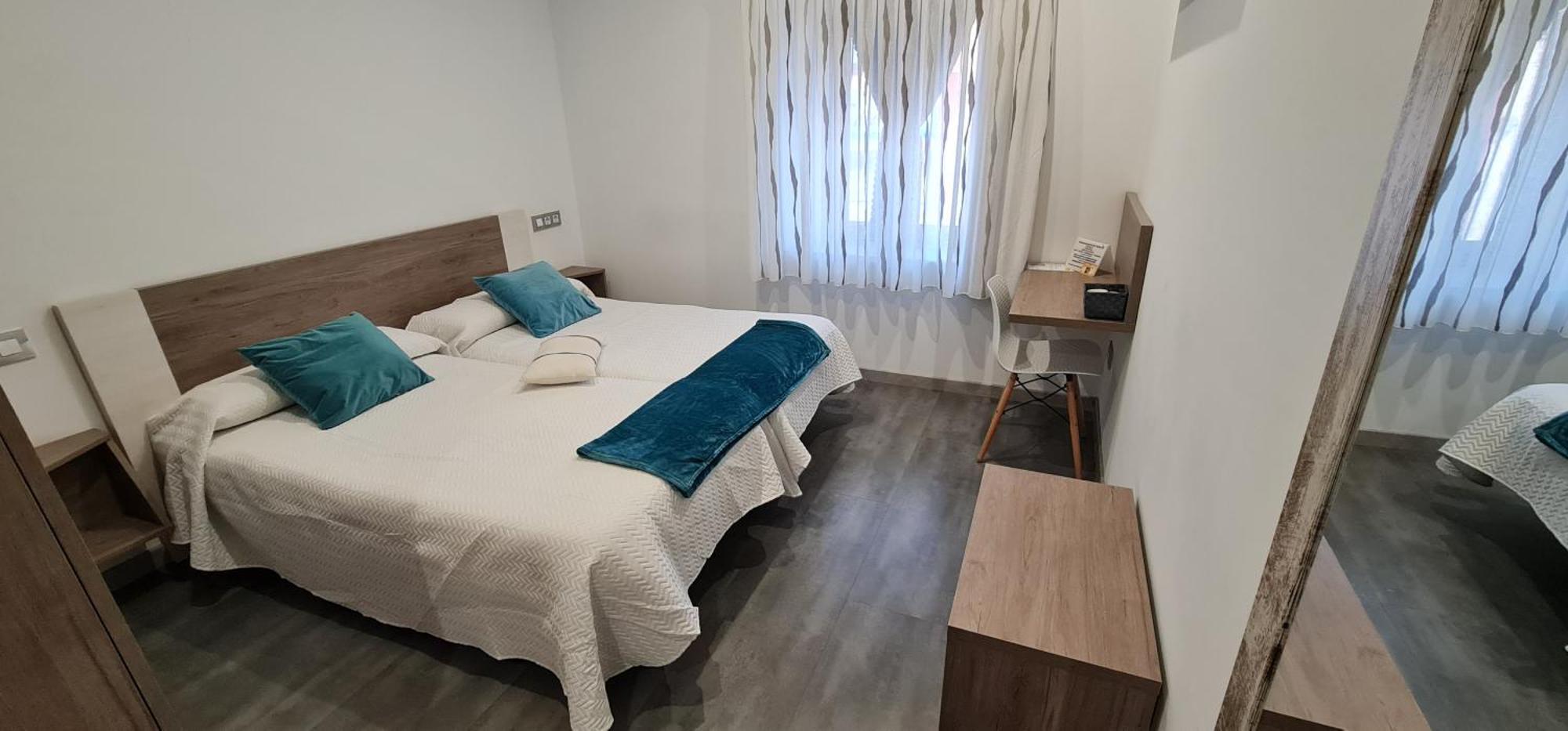 Hostal Oleo Auto Check-In Santander Eksteriør billede